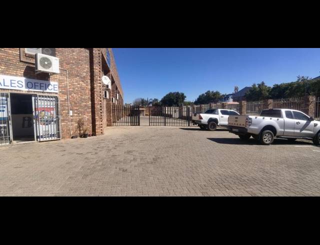 INDUSTRIAL PROPERTY TO RENT IN SILVERTON